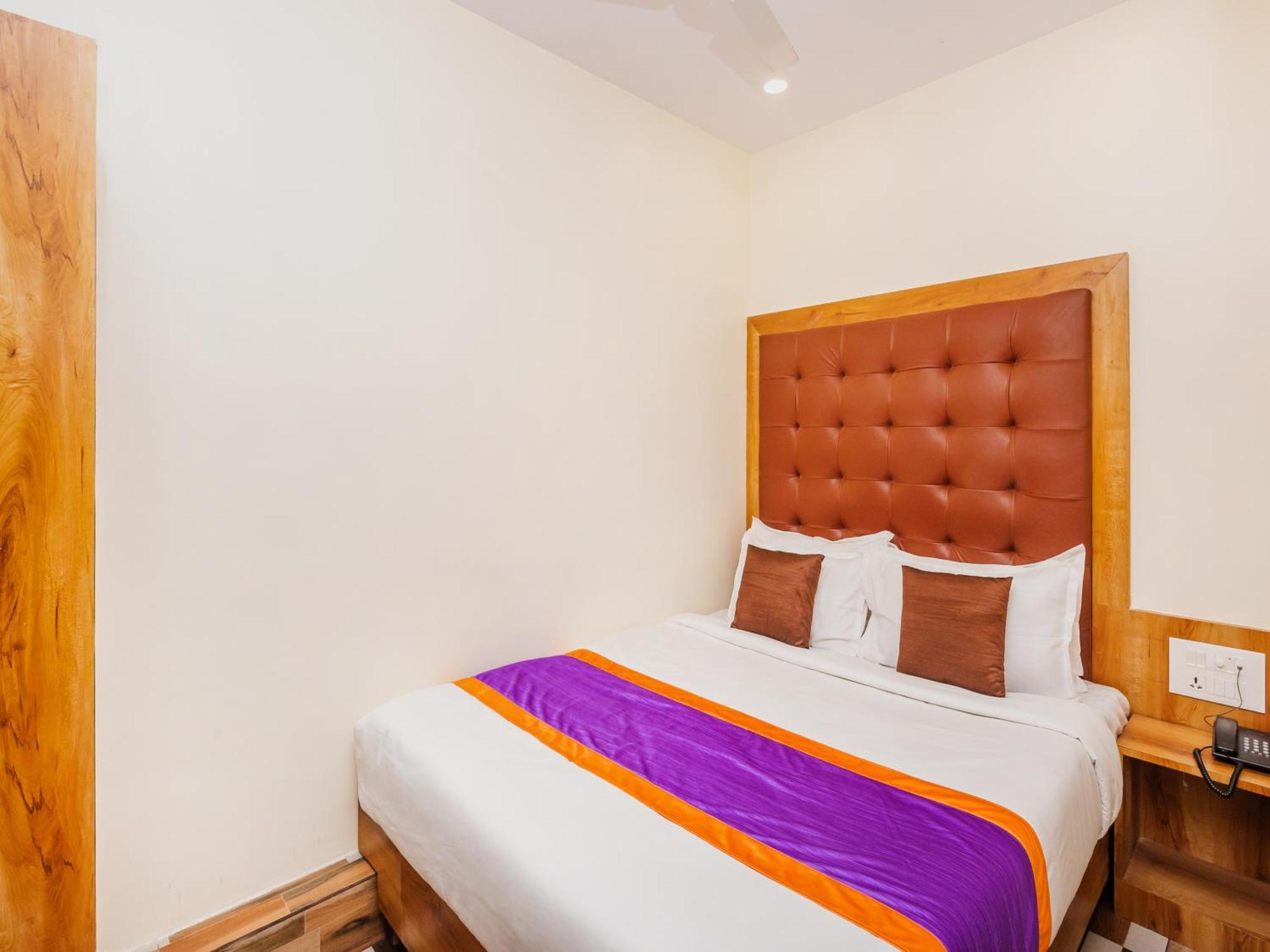 Hotel Era מומביי מראה חיצוני תמונה
