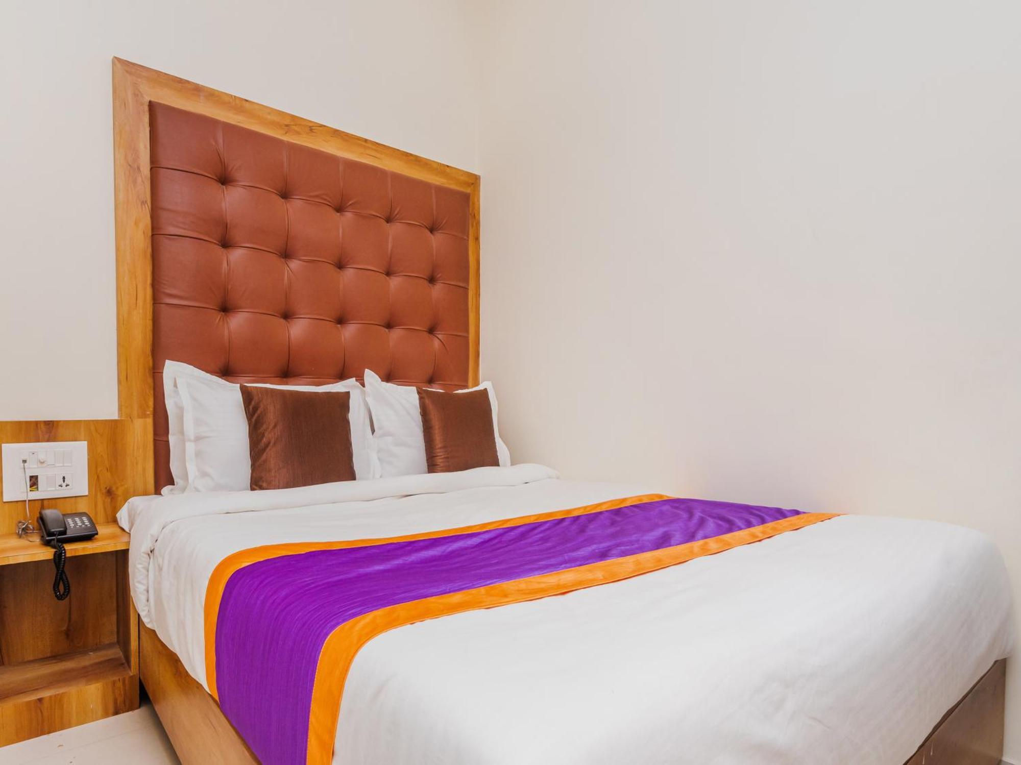 Hotel Era מומביי מראה חיצוני תמונה